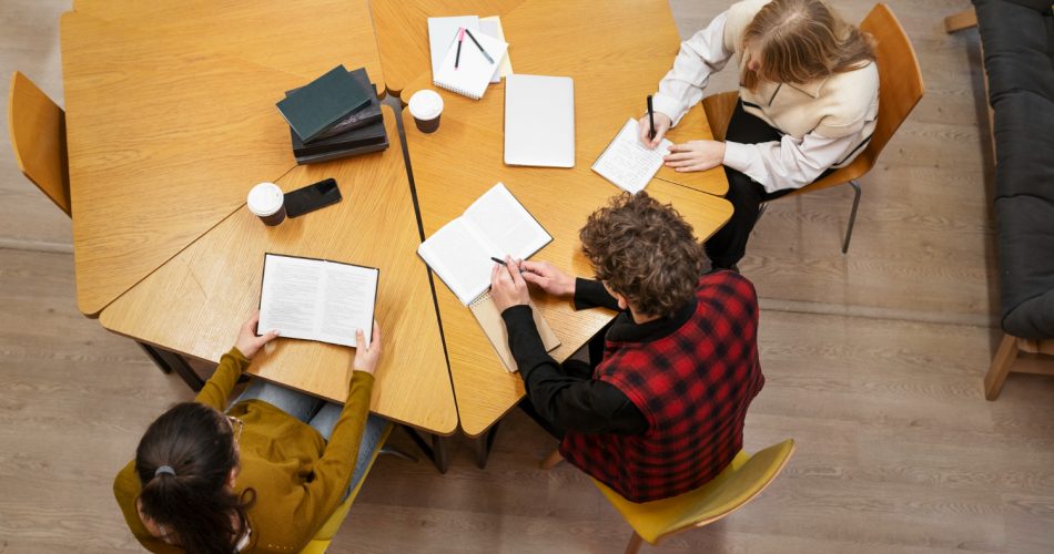 Sistema educativo español: estructura, leyes y etapas clave